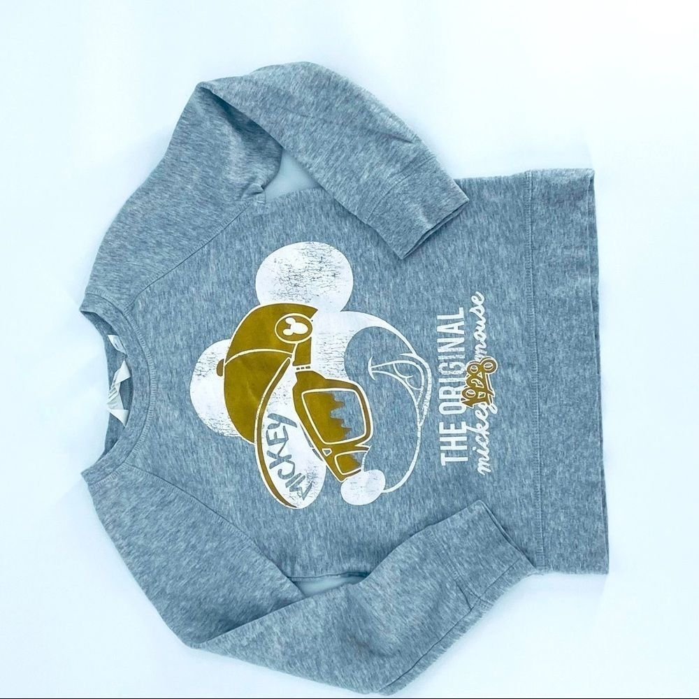 H&M x Disney Mickey Swestshirt Grey Gold sz 6-8Y (z)